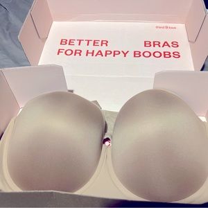 Third Love bra NWT 44D strapless with clear or beige attachable straps included